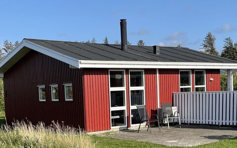 Verene - 400M from the Sea: Sommerhus, Backyard, Gård, Garden Bygninger, Skur, Sidespor, Udendørs Møbler, Bjælkehytte, Udendørs Struktur, Hytte
