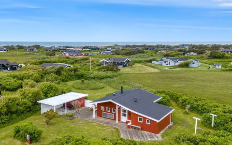 Verene - 400M from the Sea: Sommerhus, Backyard, Gård, Garden Bygninger, Skur, Sidespor, Udendørs Møbler, Bjælkehytte, Udendørs Struktur, Hytte
