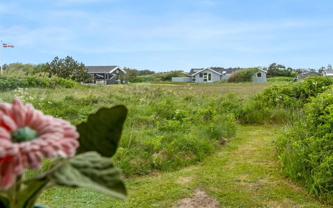 Verene - 400M from the Sea: Sommerhus, Backyard, Gård, Garden Bygninger, Skur, Sidespor, Udendørs Møbler, Bjælkehytte, Udendørs Struktur, Hytte