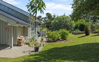 Mathias - 625M from the Sea
