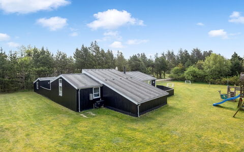 Halwarth - 250M from the Sea: Sommerhus, Skur, Hytte, Stuehus, Prærie, Hytte, Lade, Bjælkehytte, Garden Bygninger