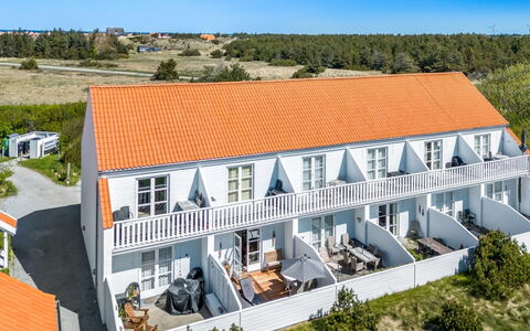Cilla - 1Km from the Sea: Hus, Hjem, Boligområde, Tag, Sommerhus, Land Lot, Estate, Gård, Have, Sidespor