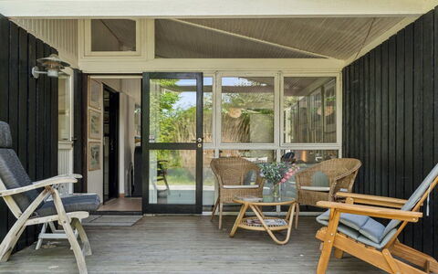 Ilsabet - 750M from the Sea: 