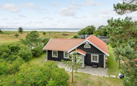 Bernadete - 50M to the Fjord: Tag, Hus, Land Lot, Hjem, Sommerhus, Estate, Garden Bygninger, Skygge, Bjælkehytte, Landscaping