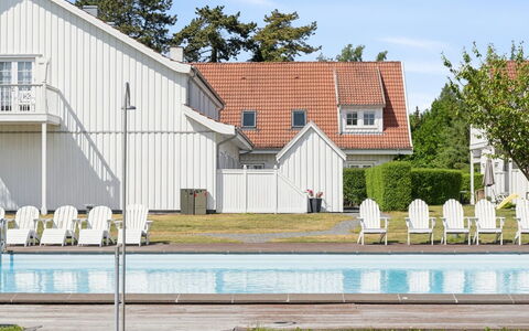 Anniek - 1Km to the Fjord: Træ, Tag, Arkitektur, Hjem, Hus, Sommerhus, Sidespor, Hårdttræ, Hældning, Estate