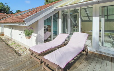 Erly - 500M from the Sea