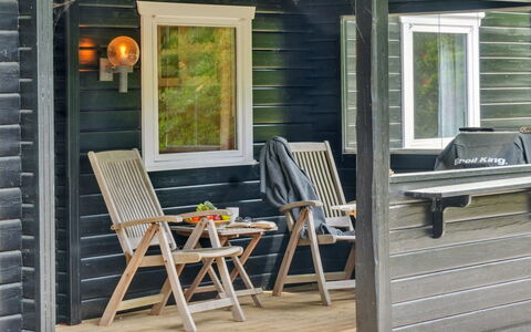 Nititzki - 600M from the Sea: Hjem, Sommerhus, Veranda, Sidespor, Stuehus, Udendørs Struktur