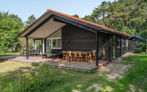 Efka - 175M from the Sea: Træ, Tag, Sommerhus, Veranda, Sidespor, Skygge, Garden Bygninger, Hårdttræ, Planke, Bjælkehytte