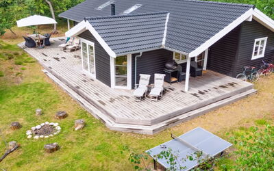Grethe - 750M from the Sea