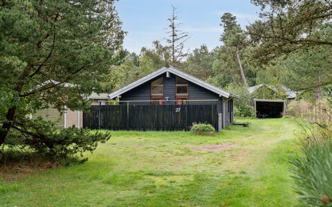 Wilgrib - 400M from the Sea: Tag, Hus, Land Lot, Hjem, Sommerhus, Estate, Garden Bygninger, Skygge, Bjælkehytte, Landscaping