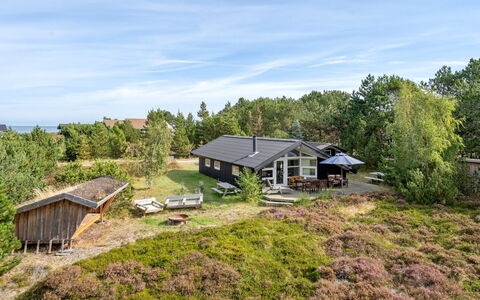 Lisbeth - 400M from the Sea: Tag, Hus, Hjem, Sommerhus, Sidespor, Estate, Indkørsel, Garden Bygninger, Gård, Skur
