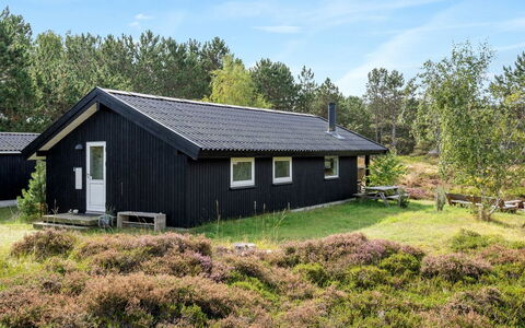 Lisbeth - 400M from the Sea: Tag, Hus, Hjem, Sommerhus, Sidespor, Estate, Indkørsel, Garden Bygninger, Gård, Skur