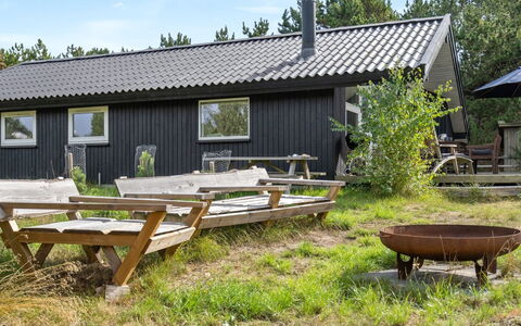 Lisbeth - 400M from the Sea: Tag, Hus, Hjem, Sommerhus, Sidespor, Estate, Indkørsel, Garden Bygninger, Gård, Skur