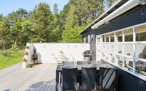 Claudine - 300M from the Sea: Svømmepøl, Stuehus, Estate, Villa, Udvej, Eco Hotel, Hacienda, Backyard
