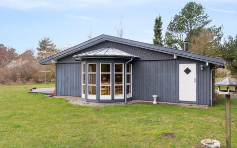 Linda - 600M from the Sea: Svømmepøl, Ferieby