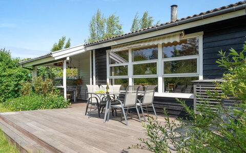 Gærmund - 350M from the Sea: Tag, Hus, Land Lot, Hjem, Sommerhus, Estate, Garden Bygninger, Skygge, Bjælkehytte, Landscaping