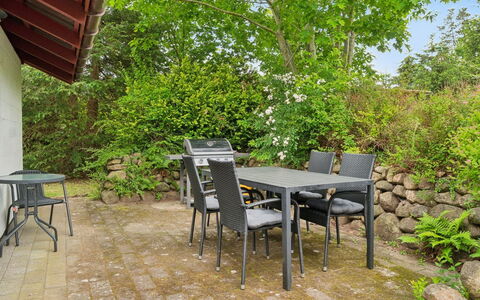 Merita - 1.1Km from the Sea: Lejlighed, Skygge, Altan, Stol, Hegn, Udendørs Møbler, Aluminium, Kunstgræs