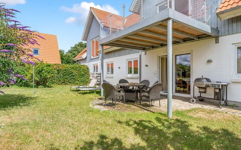 Ettie - 6Km from the Sea: Hjem, Hus, Tag, Sommerhus, Estate, Skygge, Lawn, Veranda, Gård, Stuehus