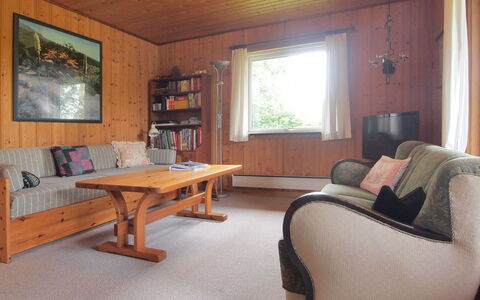 Thing - 200M from the Sea: Tag, Hus, Land Lot, Hjem, Sommerhus, Estate, Garden Bygninger, Skygge, Bjælkehytte, Landscaping
