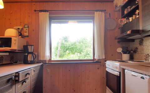 Thing - 200M from the Sea: Tag, Hus, Land Lot, Hjem, Sommerhus, Estate, Garden Bygninger, Skygge, Bjælkehytte, Landscaping