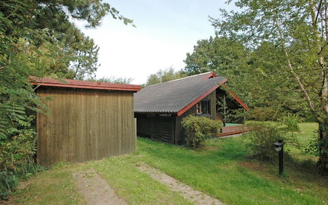 Spasena - 400M from the Sea: Tag, Hjem, Dør, Sommerhus, Skygge, Sidespor, Gård, Estate, Backyard