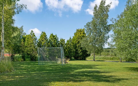 Vilvi - 500M from the Sea: Tag, Hus, Hjem, Sommerhus, Sidespor, Estate, Indkørsel, Garden Bygninger, Gård, Skur