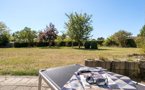 Maelle - 600M from the Sea: Land Lot, Have, Skygge, Lawn, Udendørs Møbler, Sollys, Landscaping, Parkere, Gård, Stol