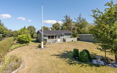 Maelle - 600M from the Sea: Græs, Boligområde, Hus, Hjem, Busk, Landskab, Tag, Almindeligt, Land Lot