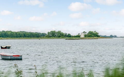 Topi - 15M from the Sea: Hus, Hjem, Boligområde, Tag, Sommerhus, Land Lot, Estate, Gård, Have, Sidespor
