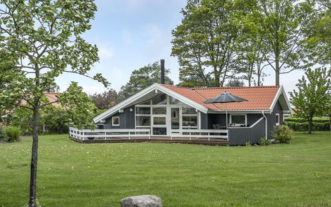 Barth - 150M from the Sea: Tag, Hus, Land Lot, Hjem, Sommerhus, Estate, Garden Bygninger, Skygge, Bjælkehytte, Landscaping