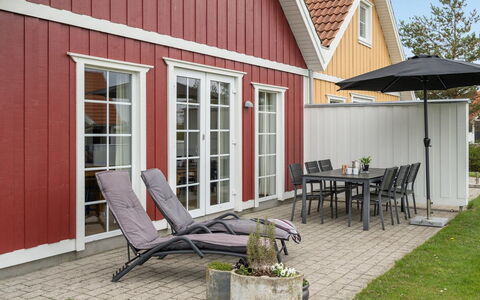 Askan - 200M from the Sea: Boligområde, Tag, Forstad, Indkørsel, Estate, Skorsten