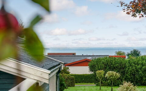 Fita - 300M from the Sea: Blå, Busk, Sommerhus, Bunddække, Have, Estate, Skygge, Landscaping, Stuehus, Eco Hotel