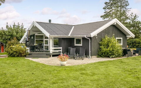 Stasia - 75M from the Sea: Svømmepøl, Udendørs Møbler, Møbel, Udvej, Flise, Eco Hotel, Skygge, Stol, Fritid, Estate