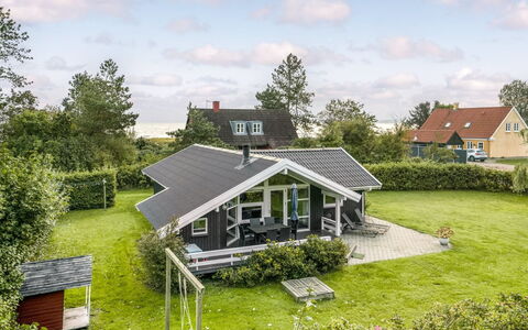 Stasia - 75M from the Sea: Svømmepøl, Udendørs Møbler, Møbel, Udvej, Flise, Eco Hotel, Skygge, Stol, Fritid, Estate