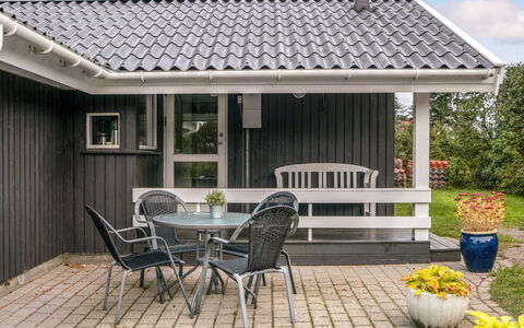 Stasia - 75M from the Sea: Svømmepøl, Udendørs Møbler, Møbel, Udvej, Flise, Eco Hotel, Skygge, Stol, Fritid, Estate
