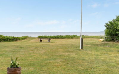 Sigurd - 20M from the Sea
