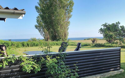 Bibi - 200M from the Sea