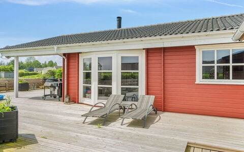 Anneli - 600M from the Sea: Tag, Hus, Hjem, Sommerhus, Dør, Sidespor, Dæk, Veranda, Planke, Hårdttræ