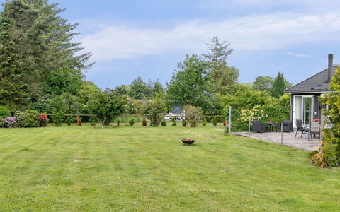 Locan - 1.2Km from the Sea: Tag, Hus, Hjem, Sommerhus, Sidespor, Estate, Indkørsel, Garden Bygninger, Gård, Skur
