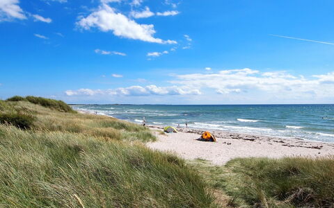 Emin - 100M from the Sea: Blå, Kyst, Strand, Hav, Horisont, Coastal Og Oceaniske Landskabsformer, Sommer, Kyst, Ocean, Ferie