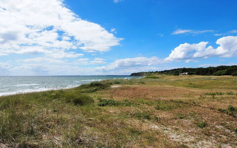 Emin - 100M from the Sea: Himmel, Blå, Sky, Horisont, Naturligt Miljø, Økoregion, Sommer, Kyst, Coastal Og Oceaniske Landskabsformer, Cumulus