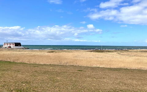 Asmund - 150M from the Sea: Himmel, Blå, Daytime, Horisont, Sky, Sommer, Økoregion, Almindeligt, Land Lot, Strand