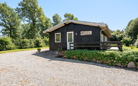 Hasti - 700M from the Sea: Hus, Hjem, Boligområde, Tag, Sommerhus, Land Lot, Estate, Gård, Have, Sidespor