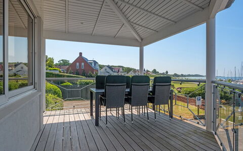 Irma - 25M from the Sea: Tag, Hus, Hjem, Sommerhus, Sidespor, Estate, Indkørsel, Garden Bygninger, Gård, Skur