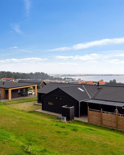 Gunborg - 400M from the Sea