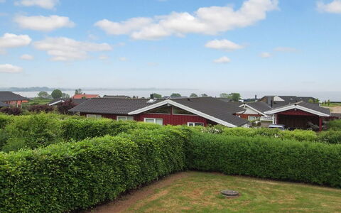 Henrijette - 200M from the Sea: Busk, Boligområde, Hus, Hjem, Hæk, Tag, Land Lot, Have, Sommerhus, Lawn