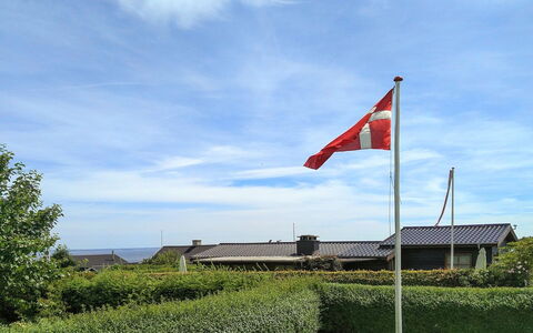 Stenkil - 250M from the Sea: Tag, Hus, Hjem, Sommerhus, Dør, Sidespor, Dæk, Veranda, Planke, Hårdttræ