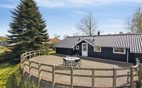 Petrus - 750M from the Sea: Hus, Tag, Hjem, Sommerhus, Estate, Stuehus, Villa, Veranda, Sidespor