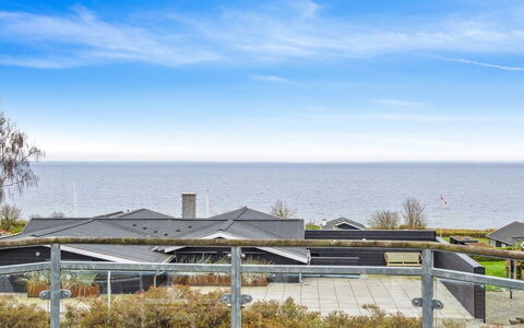 Snezana - 150M from the Sea: Græs, Græs-, Landskab, Økoregion, Almindeligt, Plantesamfund, Land Lot, Udendørs Møbler, Prærie, Shrubland