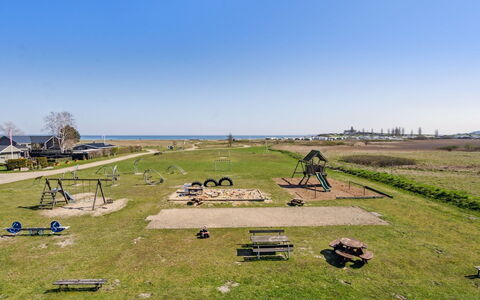 Anisa - 400M from the Sea: Møbel, Indretning, Gulvbelægning, Træ, Etage, Loft, Trægulve, Stol, Bord, Belysning